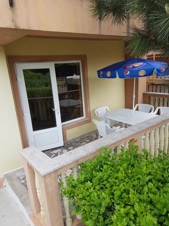 Pensiunea Casa Johnelly Costinesti Bagian luar foto