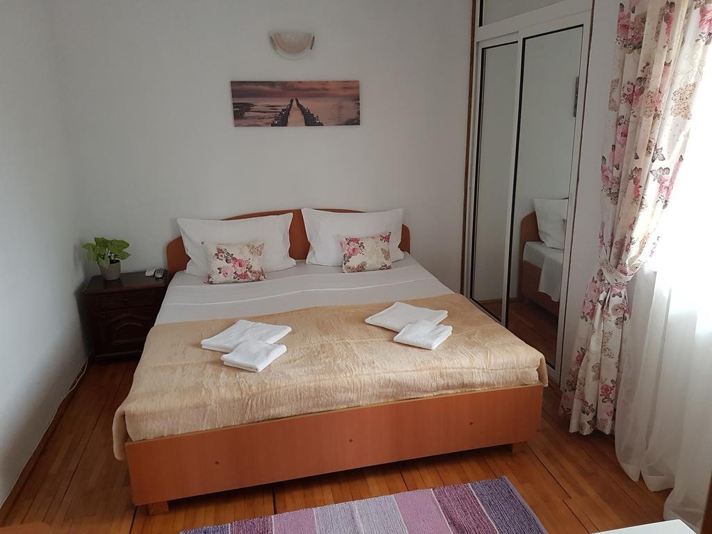 Pensiunea Casa Johnelly Costinesti Bagian luar foto