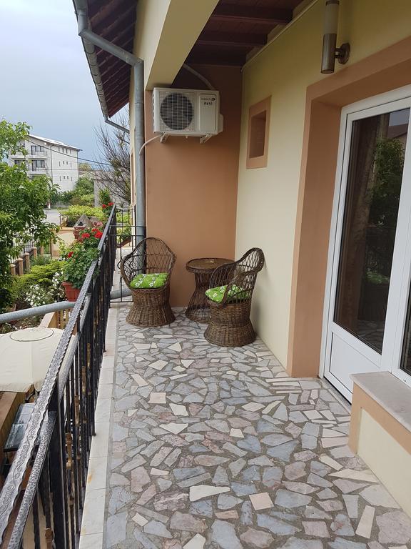 Pensiunea Casa Johnelly Costinesti Bagian luar foto