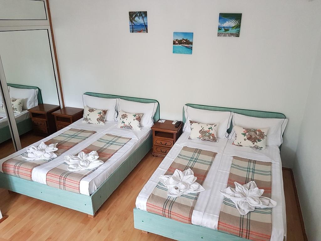 Pensiunea Casa Johnelly Costinesti Bagian luar foto