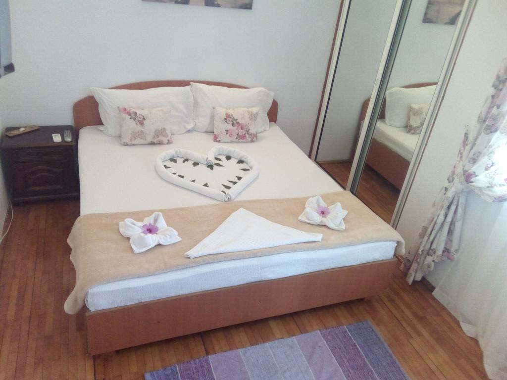 Pensiunea Casa Johnelly Costinesti Bagian luar foto